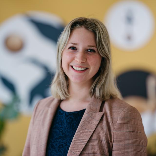 Pasfoto Sabine Hutten
